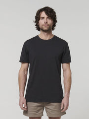 Core short sleeve tee black Y19251 - Land to Coast