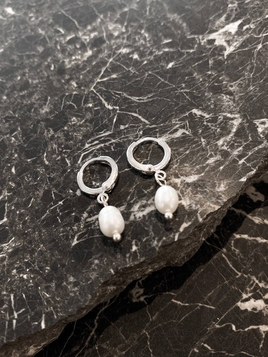 Daphne Silver Plated Pearl Earrings - Land to Coast