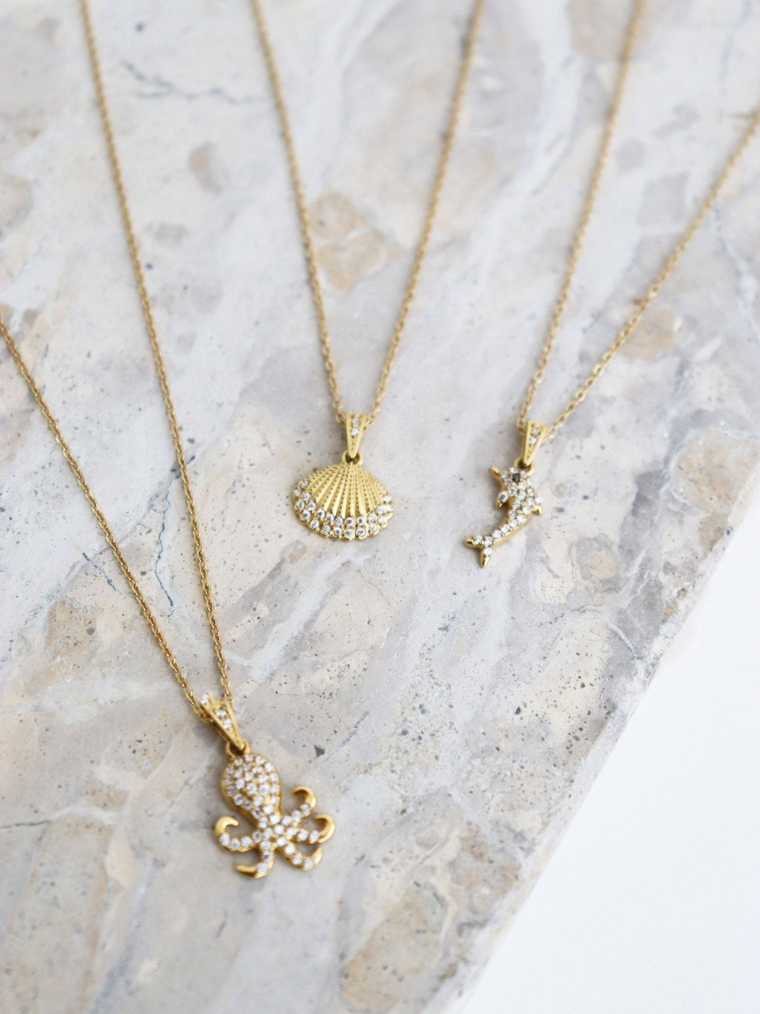 Elara Clam Shell 18K Gold Plated Necklace - Land to Coast