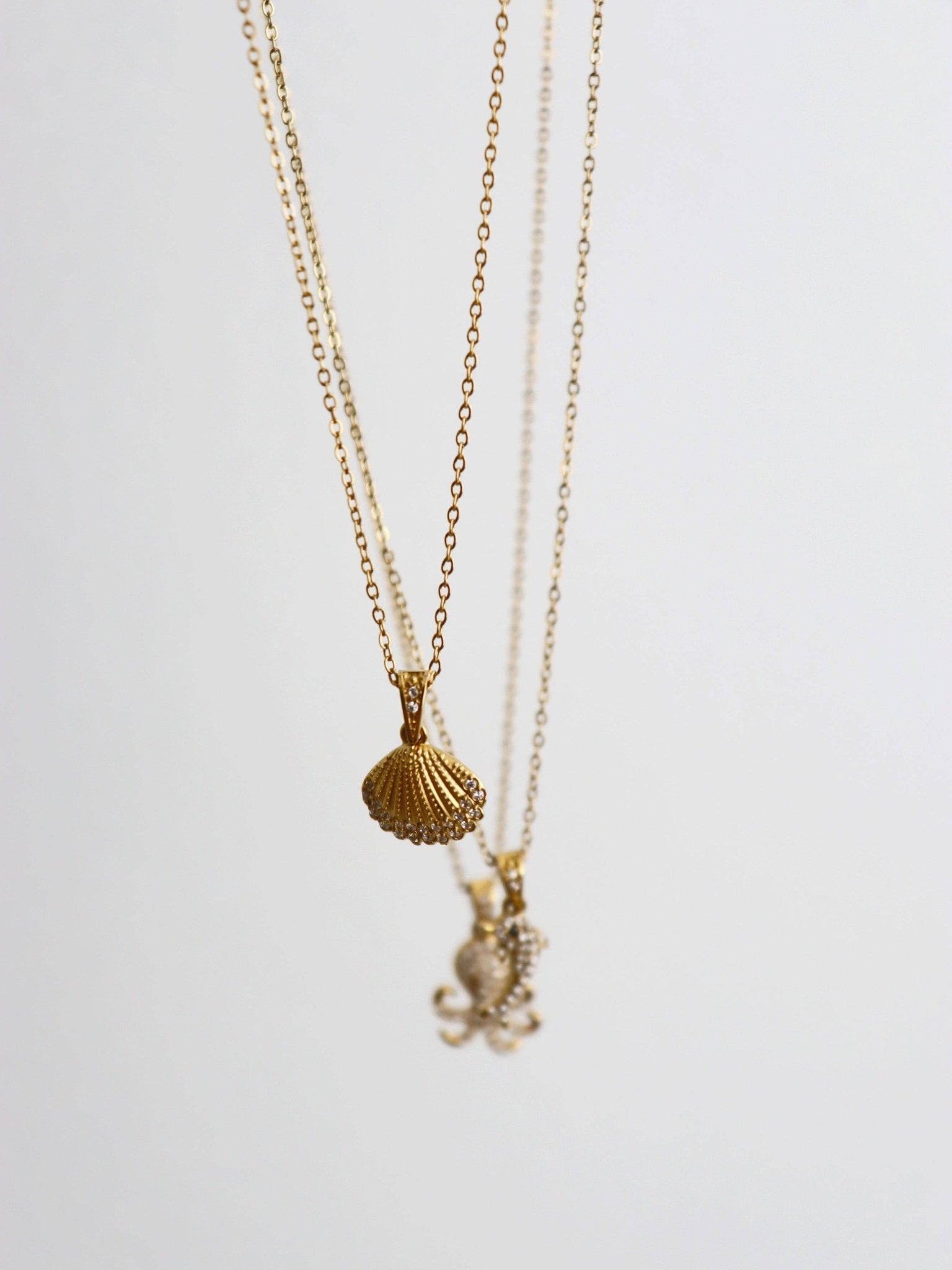 Elara Clam Shell 18K Gold Plated Necklace - Land to Coast