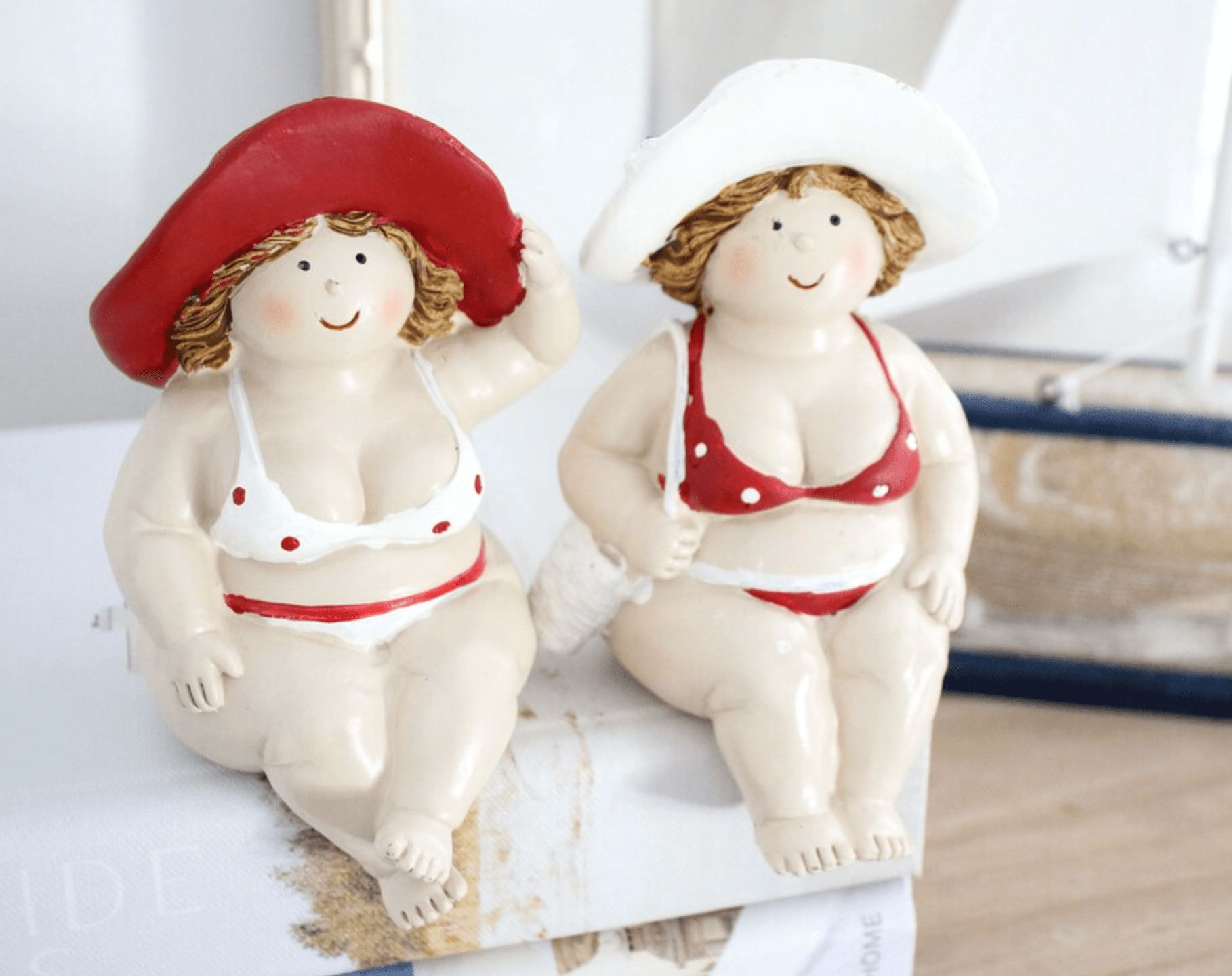Ladies S/2 Sitting - Land to Coast