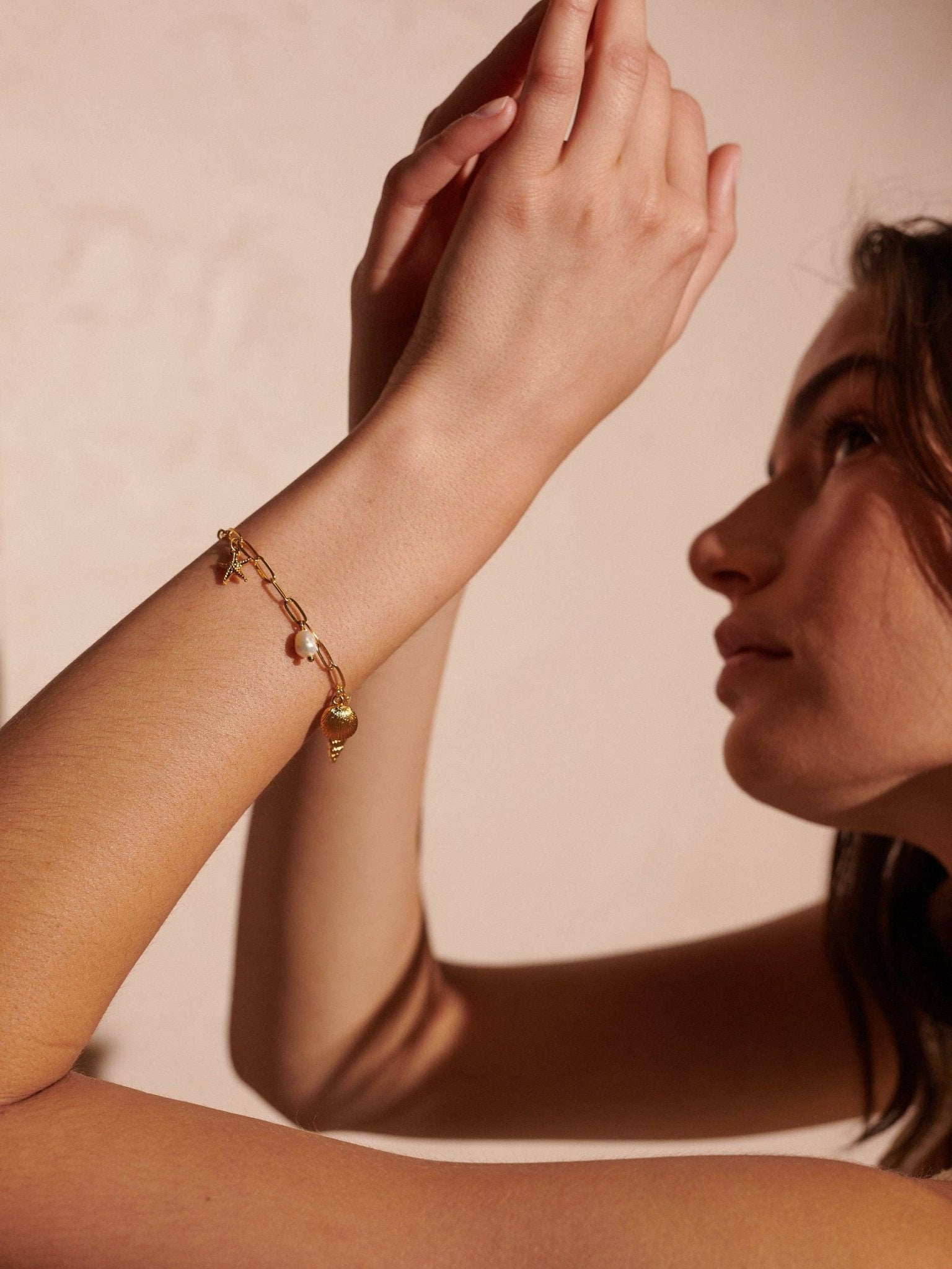 Sorrento Shell 18K Gold Plated Bracelet - Land to Coast